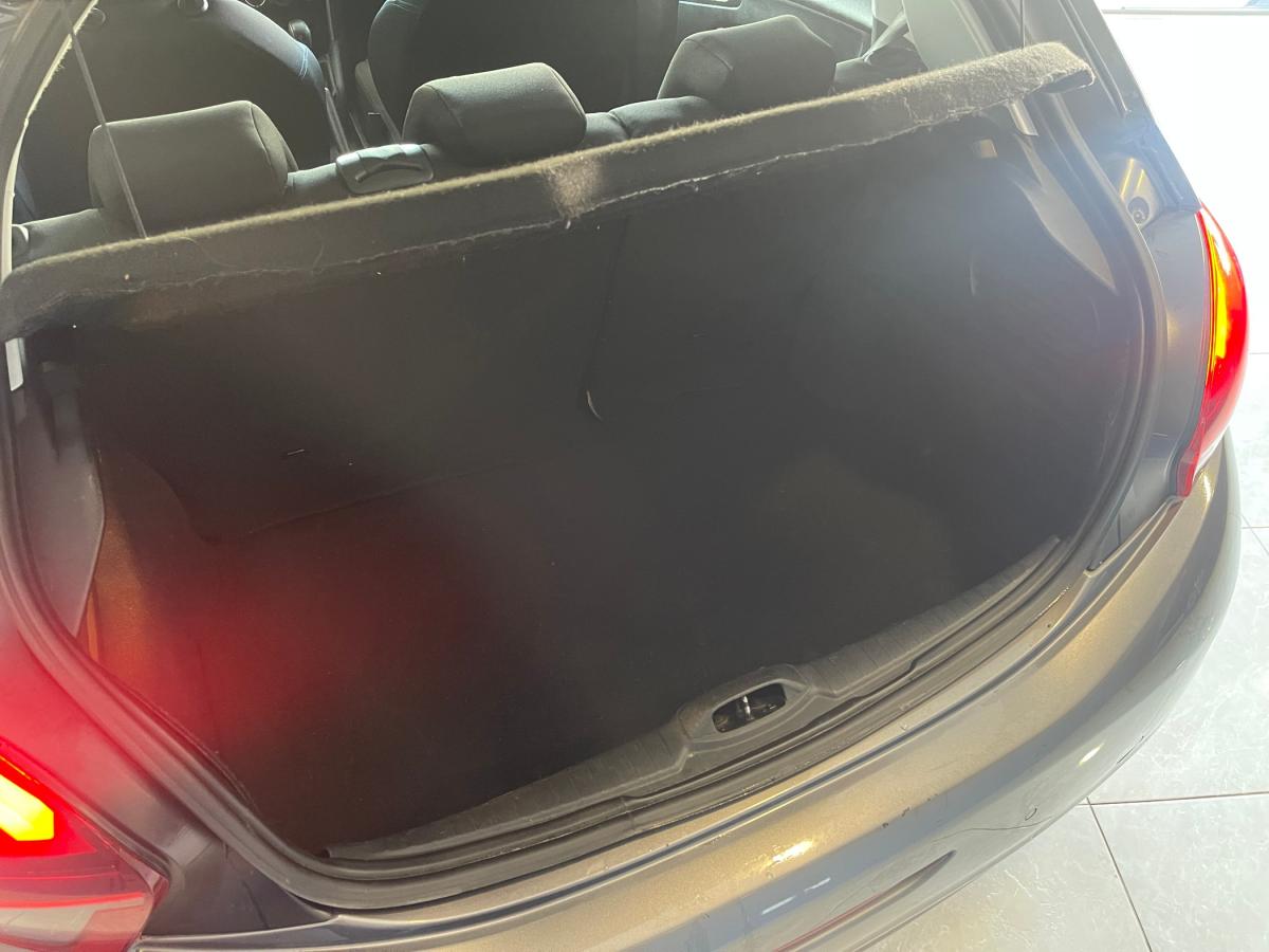 peugeot-208-2019-gasolina-1199cc