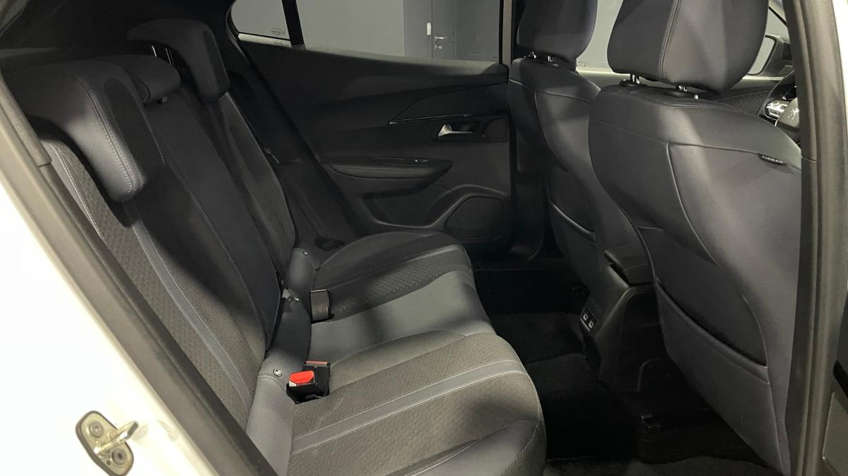 peugeot-2008-2021-diesel-1499cc