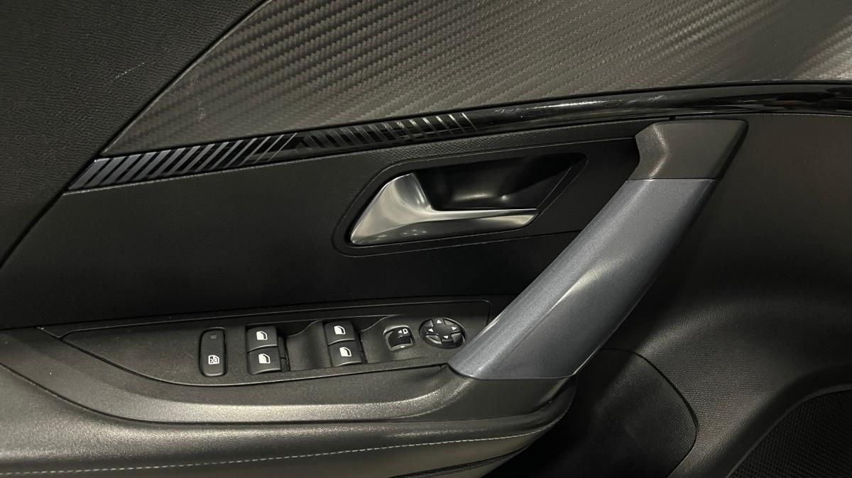 peugeot-2008-2021-diesel-1499cc