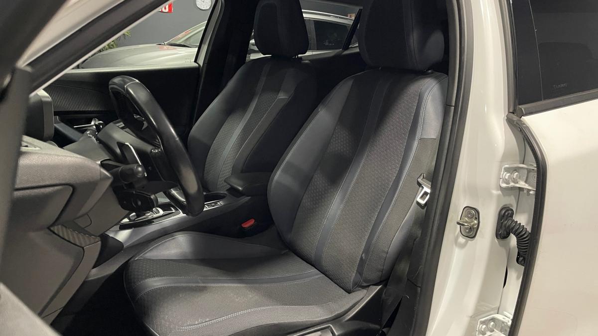 peugeot-2008-2021-diesel-1499cc