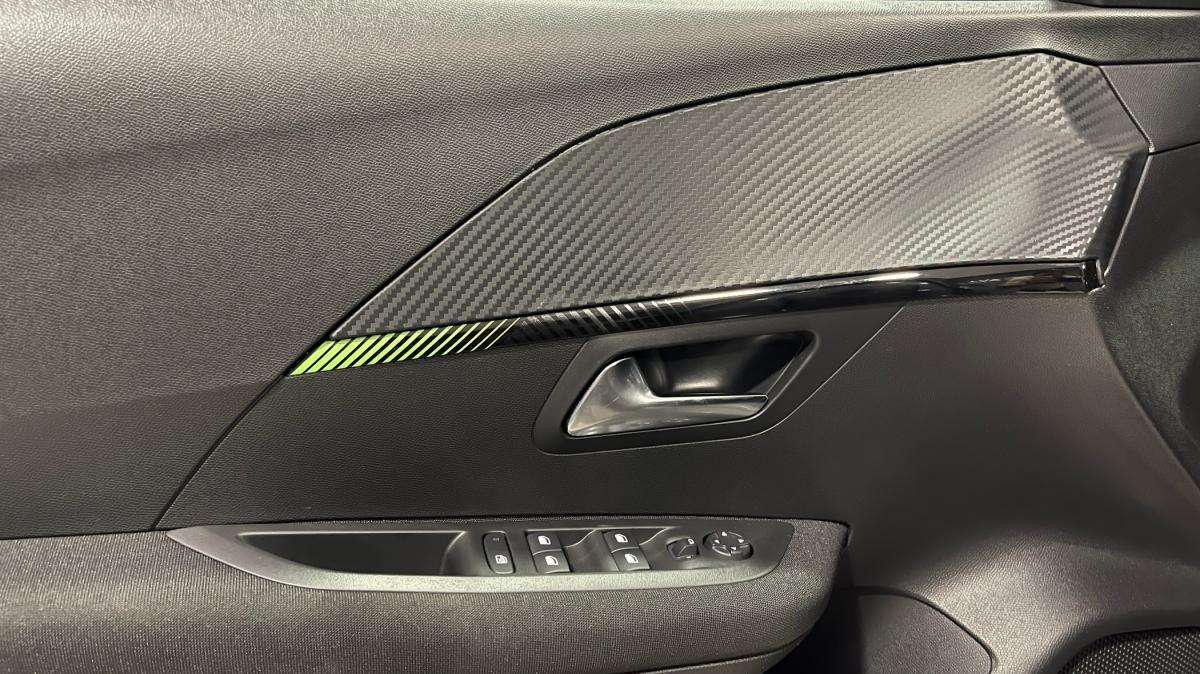 peugeot-208-2024-gasolina-1199cc