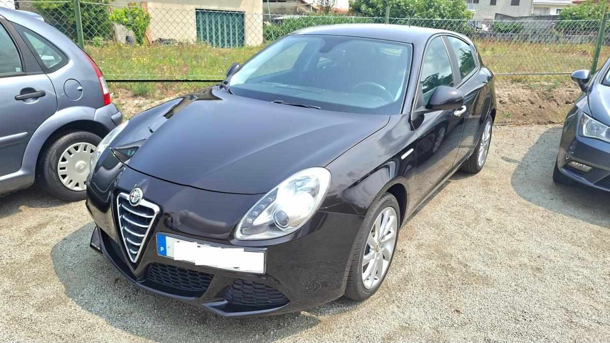 alfa-romeo-giulietta-2012-diesel-1598cc