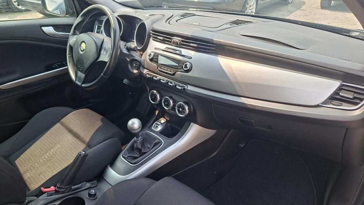 alfa-romeo-giulietta-2012-diesel-1598cc
