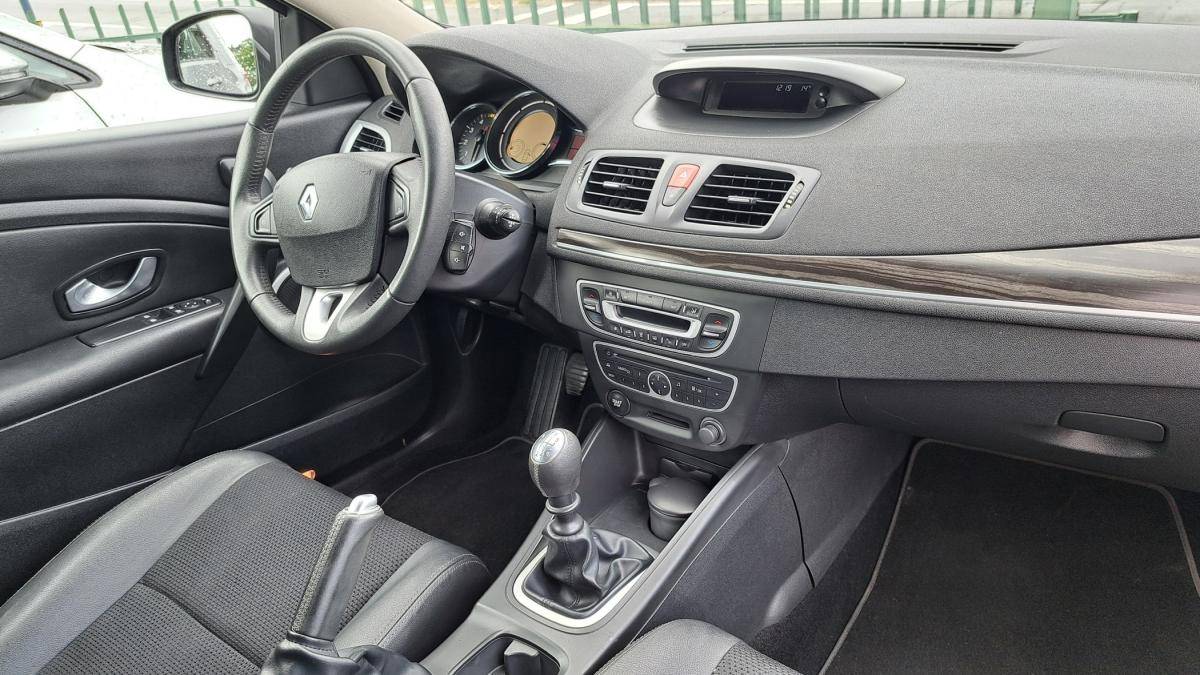 renault-megane-coupe-2009-diesel-1461cc