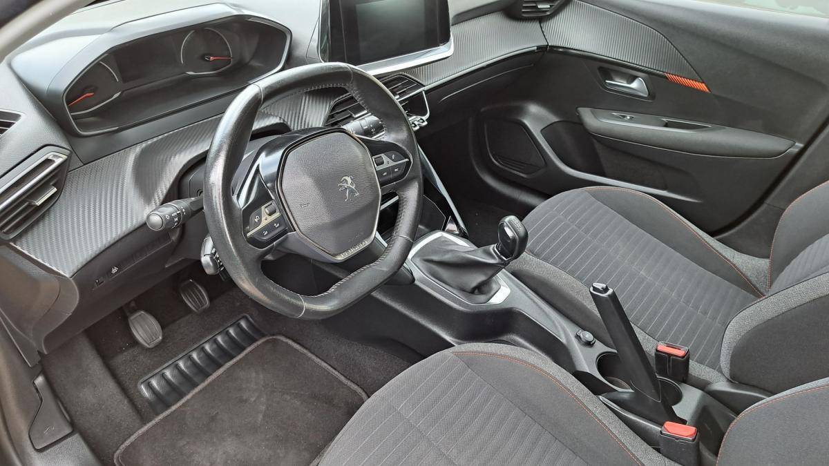 peugeot-208-2021-gasolina-1199cc