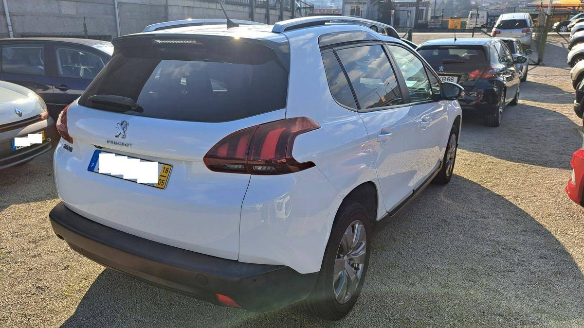 peugeot-2008-2018-gasolina-1199cc