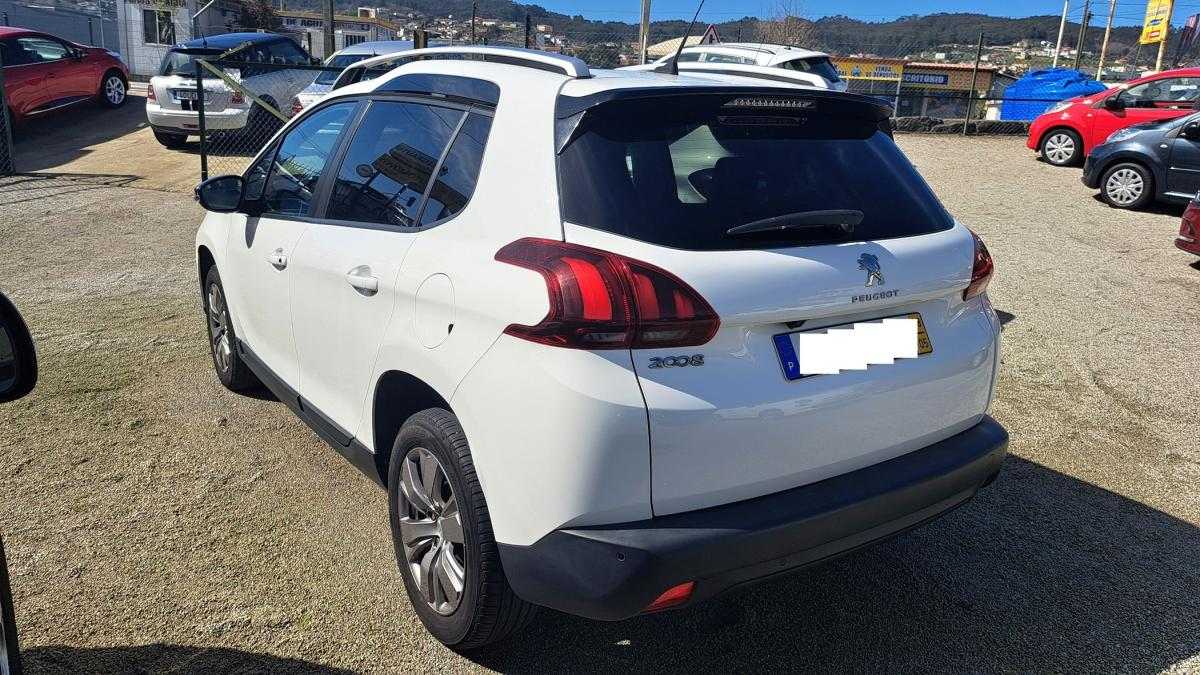 peugeot-2008-2018-gasolina-1199cc