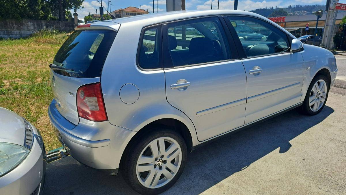 volkswagen-polo-2005-diesel-1422cc