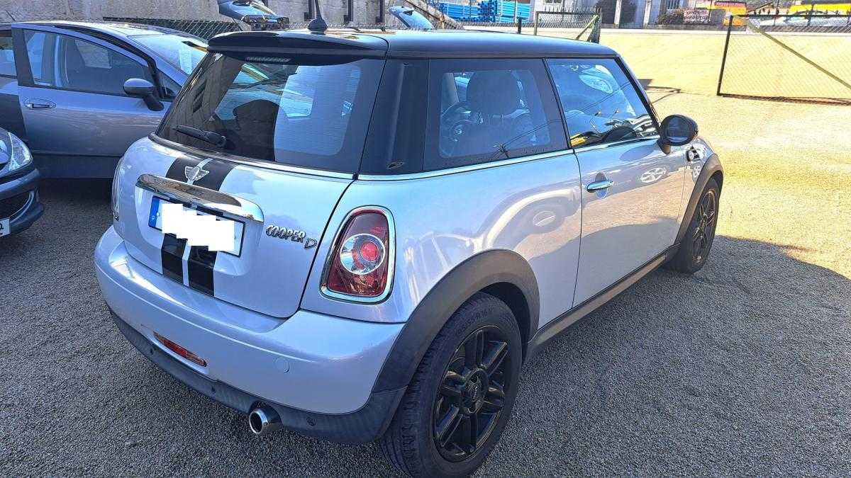 mini-cooper-2011-diesel-1598cc