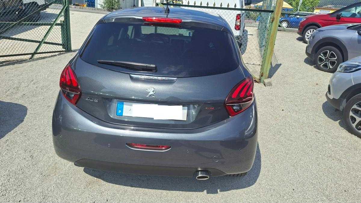 peugeot-208-2017-diesel-1560cc