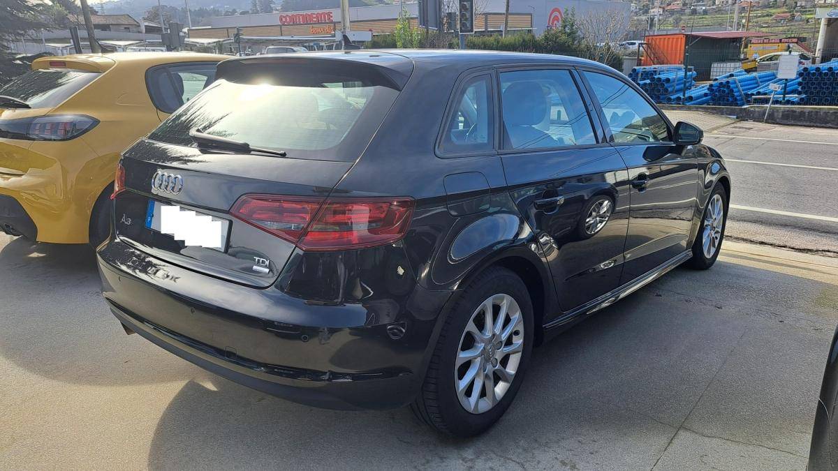audi-a3-sportback-2014-diesel-1598cc