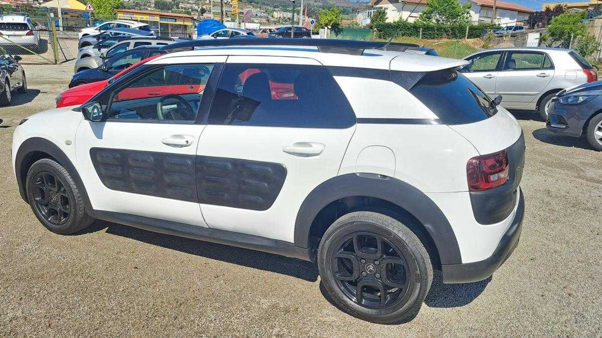 citroen-c4-cactus-2016-diesel-1560cc