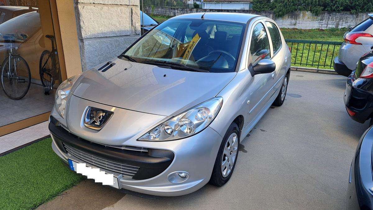 peugeot-206-2011-gasolina-1124cc
