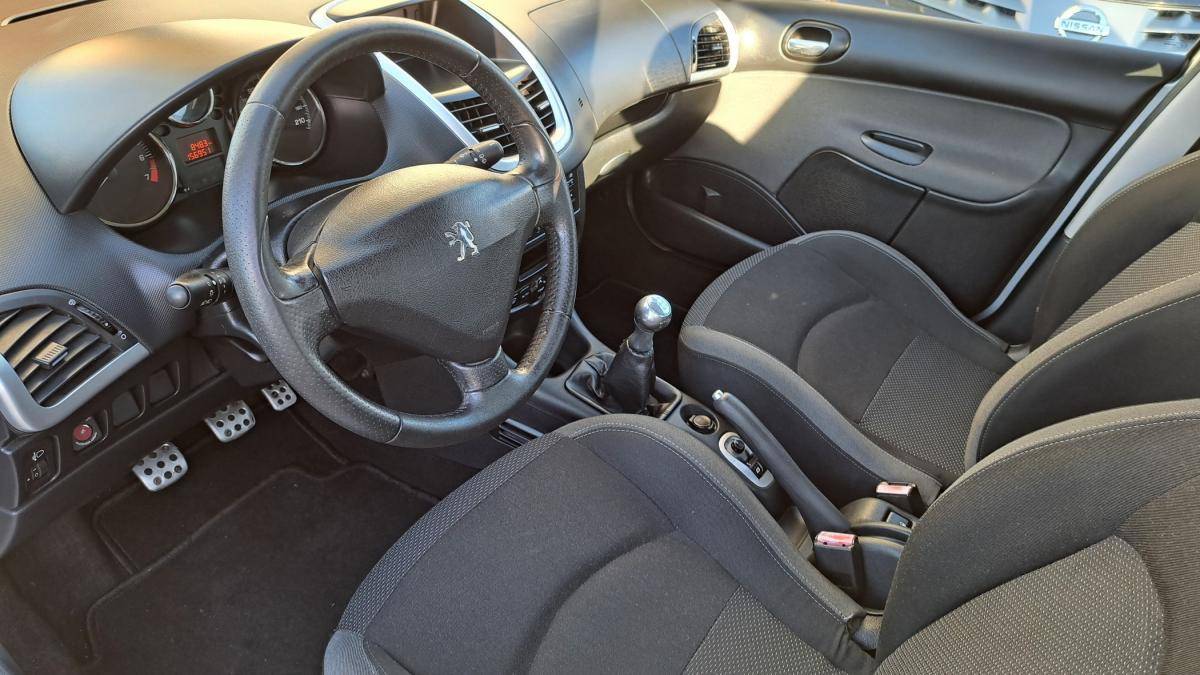 peugeot-206-2011-gasolina-1124cc