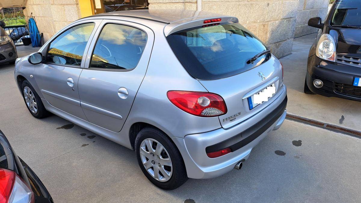 peugeot-206-2011-gasolina-1124cc