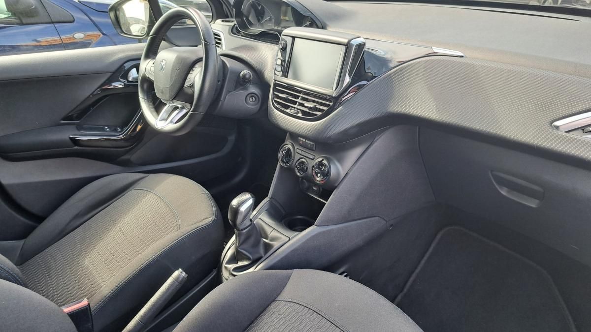 peugeot-208-2018-gasolina-1199cc