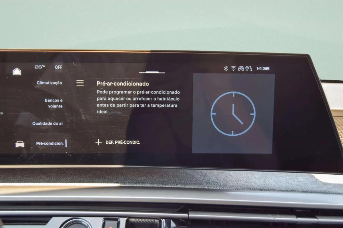 peugeot-e-3008-2025-eletrico-0cc