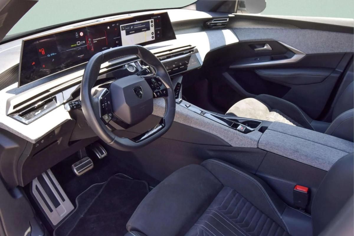 peugeot-e-3008-2025-eletrico-0cc