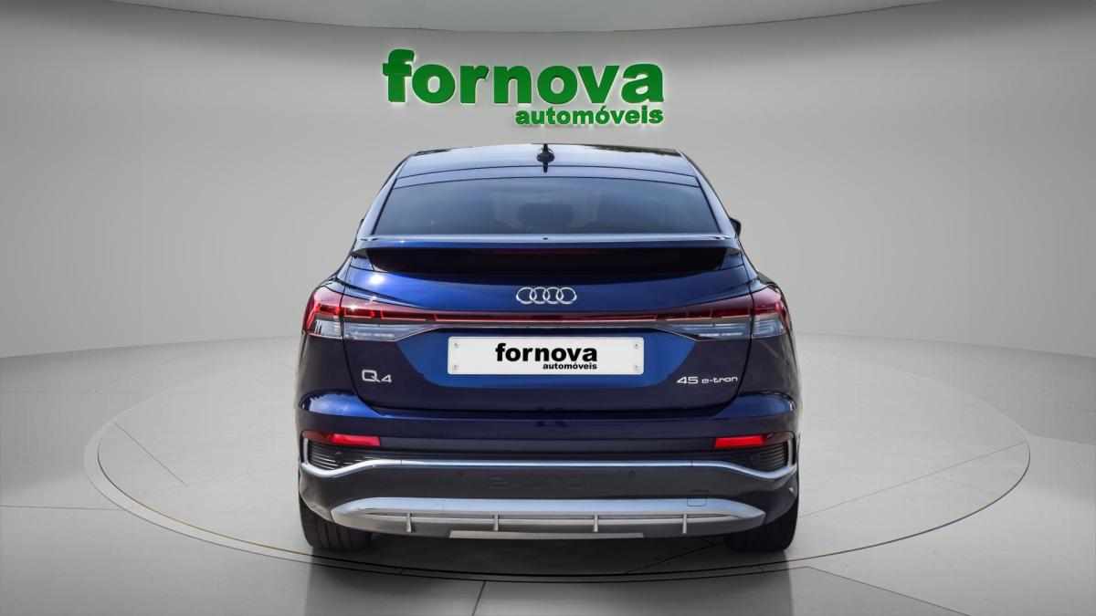 audi-q4-e-tron-45-e-tron-quattro-2024-eletrico