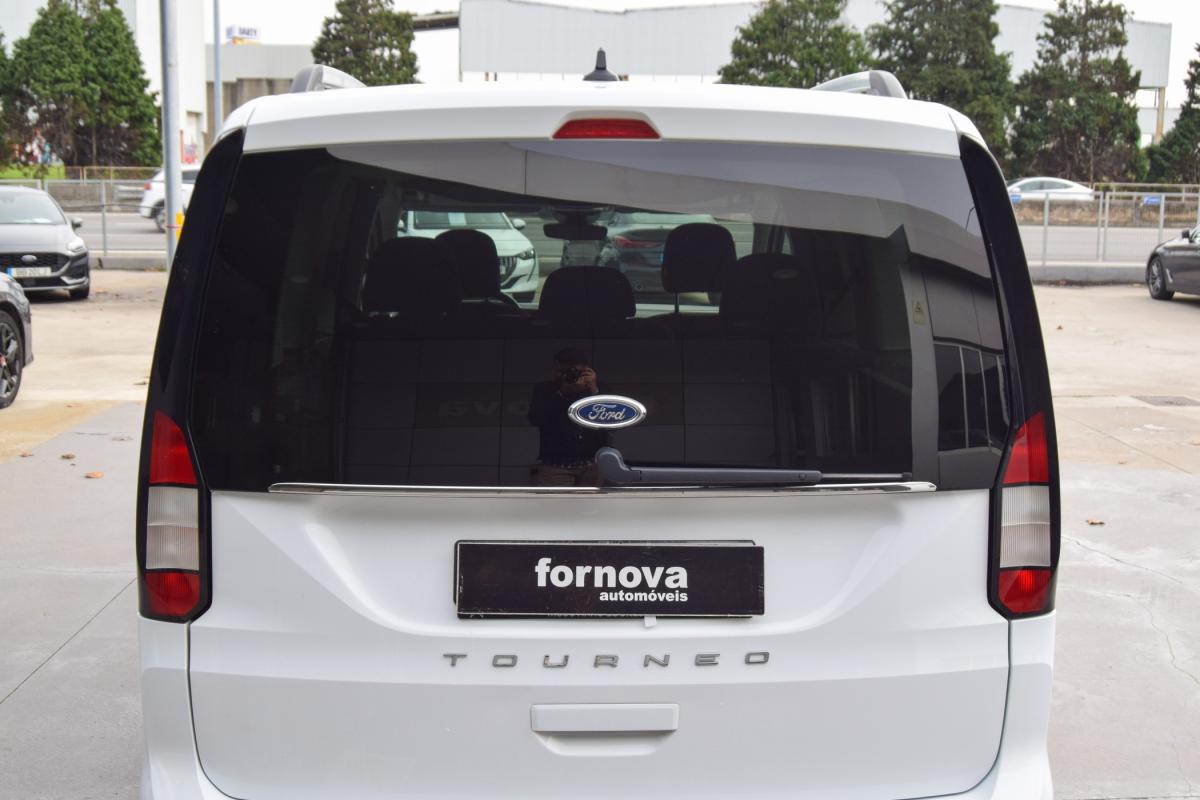 ford-tourneo-connect-2023-diesel-1968cc