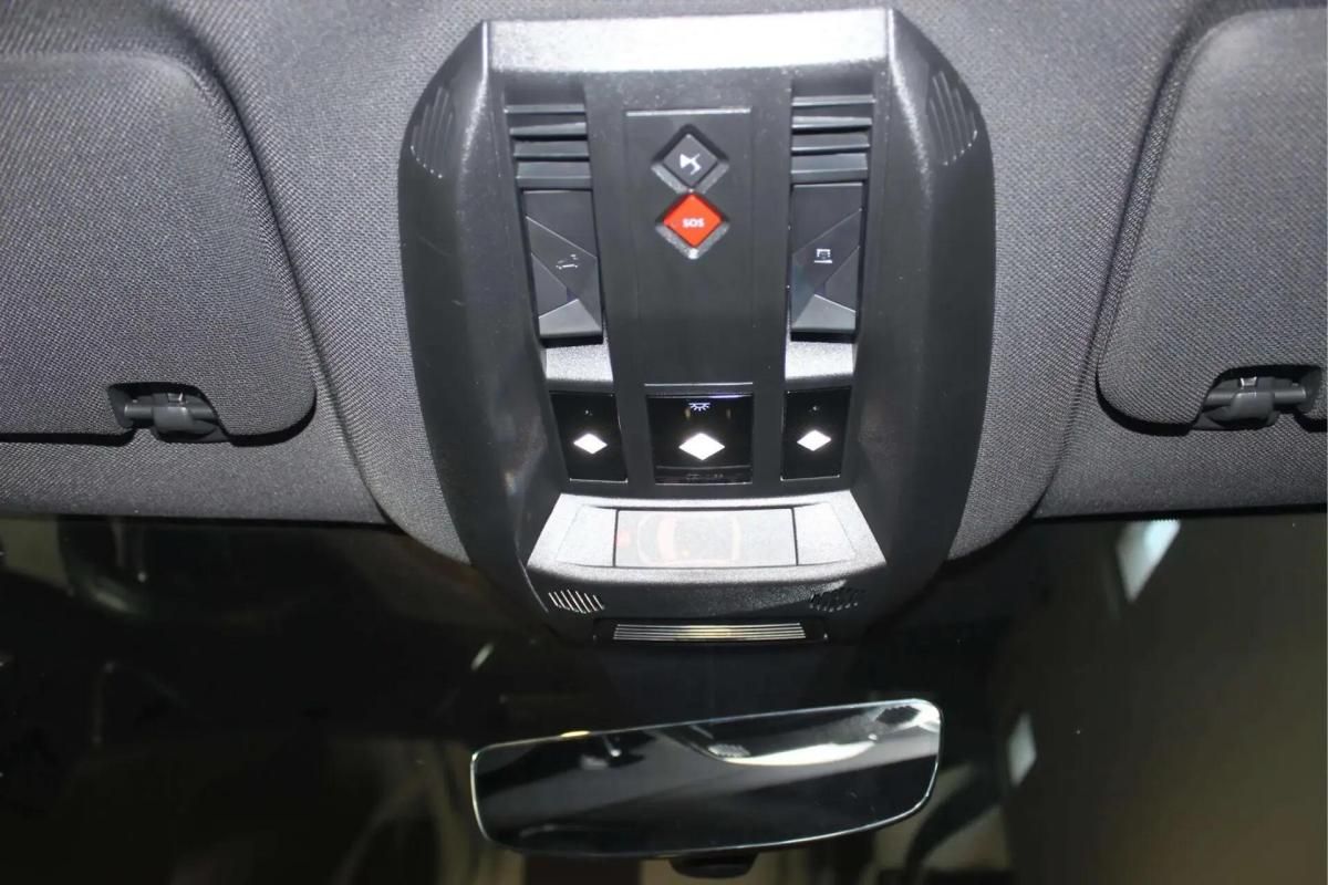 ds-ds-7-2023-hibrido-a-gasolina-1598cc