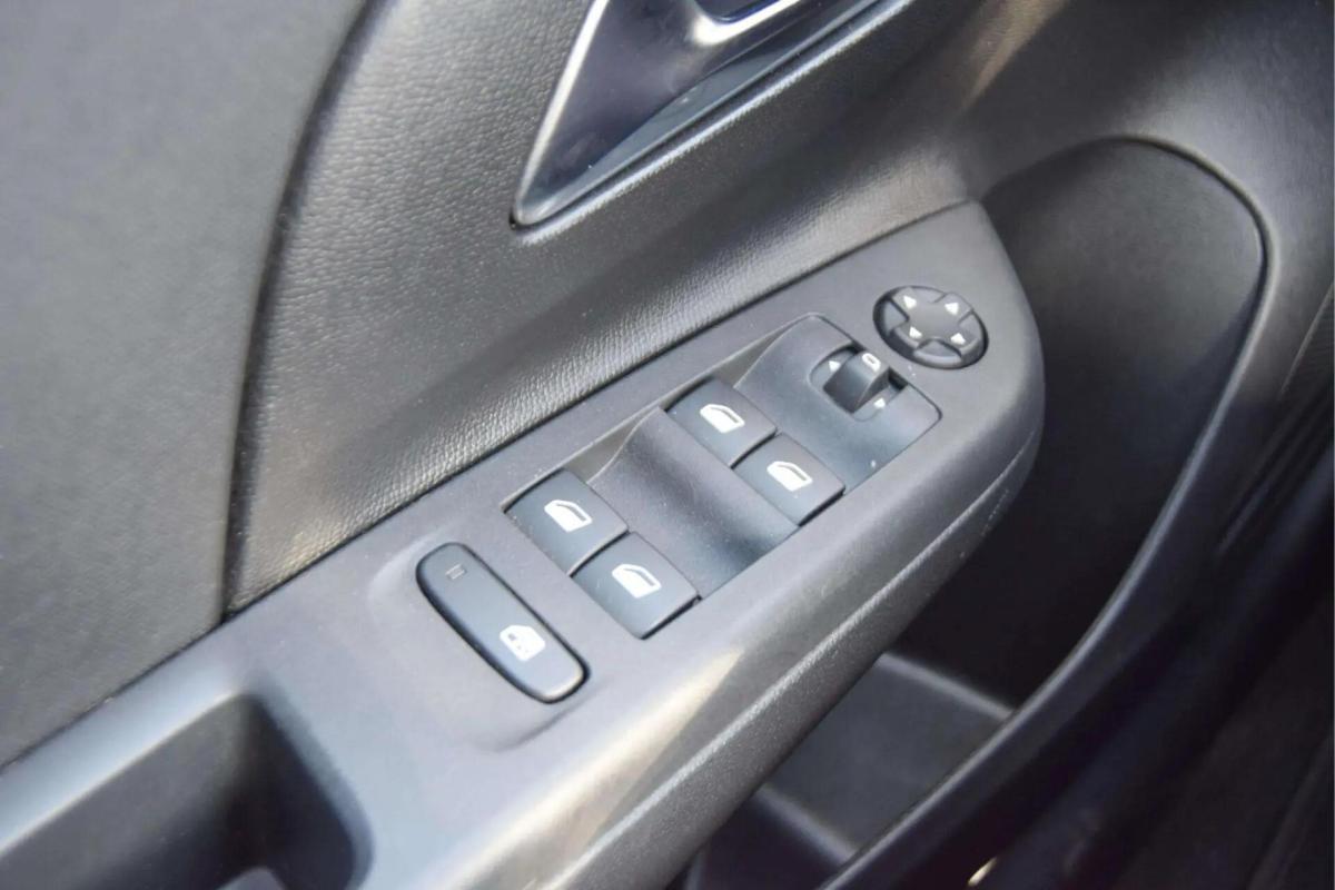opel-corsa-2024-gasolina-1199cc
