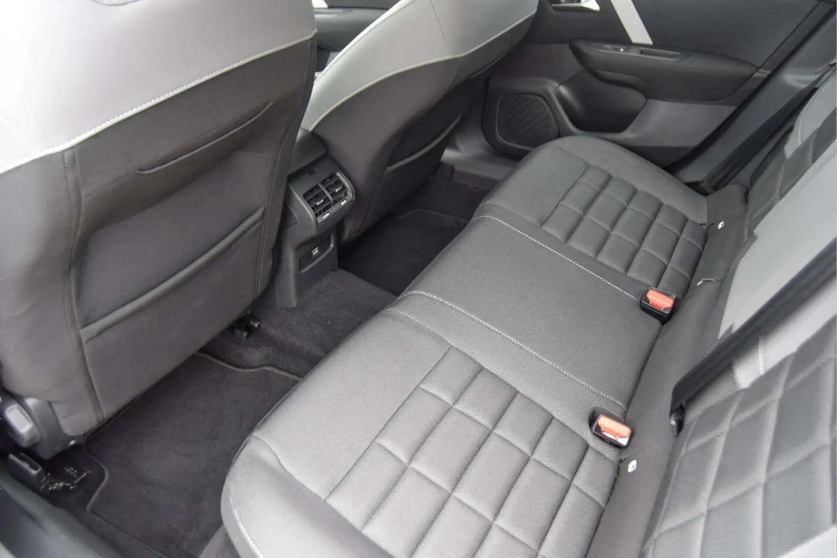 citroen-c4-2025-gasolina-1199cc