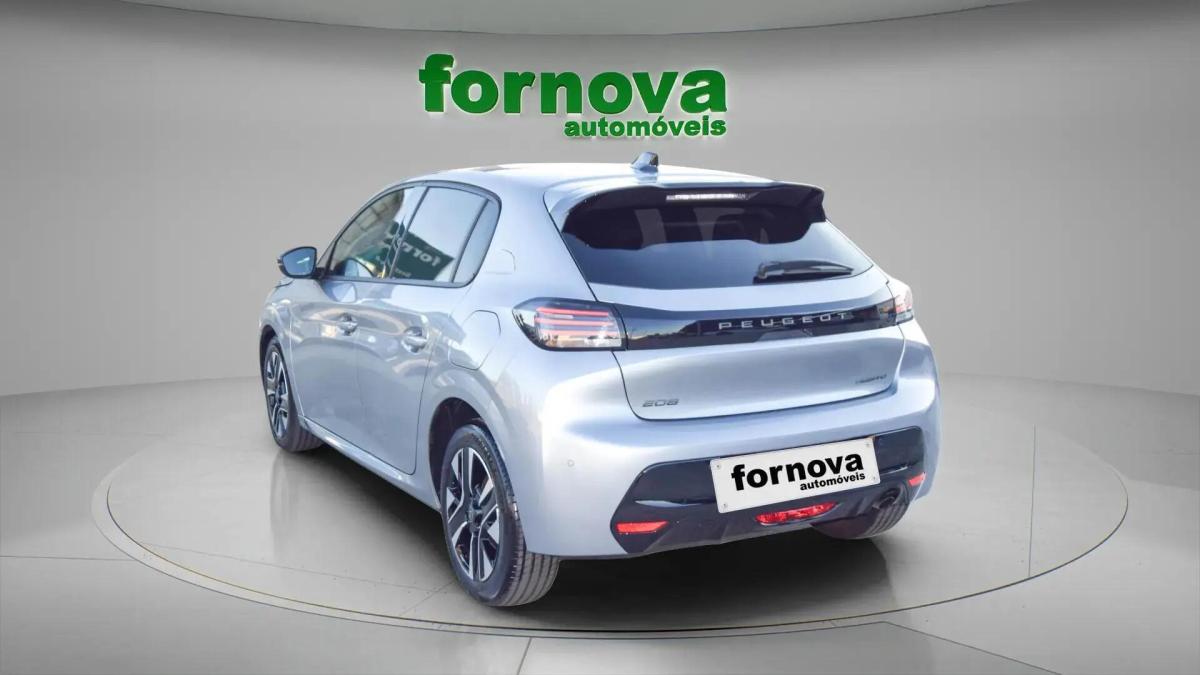 peugeot-208-2026-gasolina-1199cc
