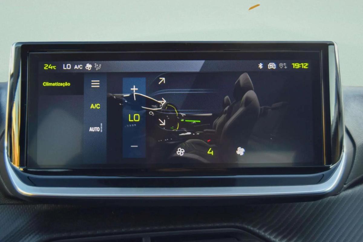peugeot-208-2026-gasolina-1199cc