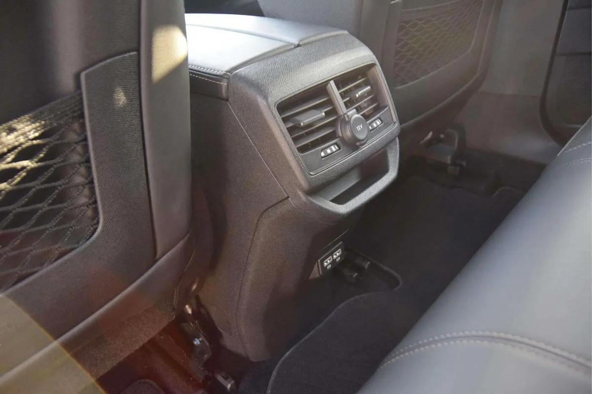 peugeot-3008-2023-hibrido-a-gasolina-1598cc