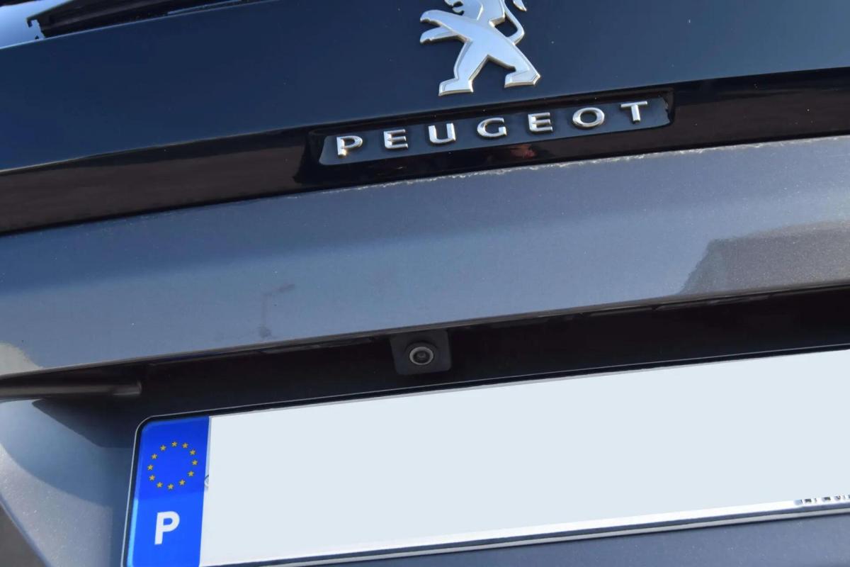 peugeot-3008-2023-hibrido-a-gasolina-1598cc
