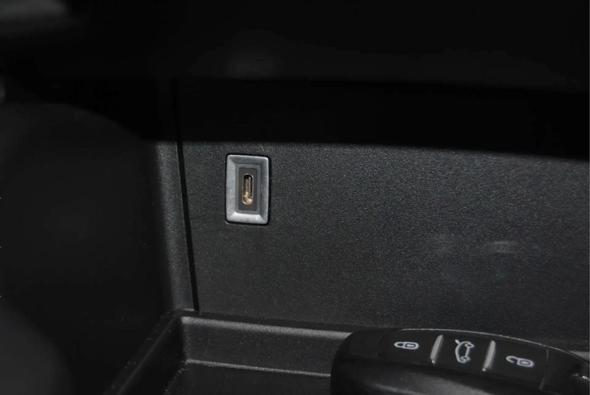 ds-ds-7-2023-hibrido-a-gasolina-1598cc