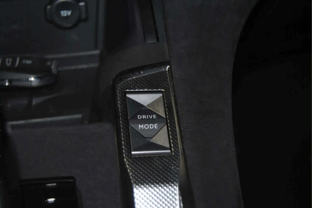 ds-ds-7-2023-hibrido-a-gasolina-1598cc
