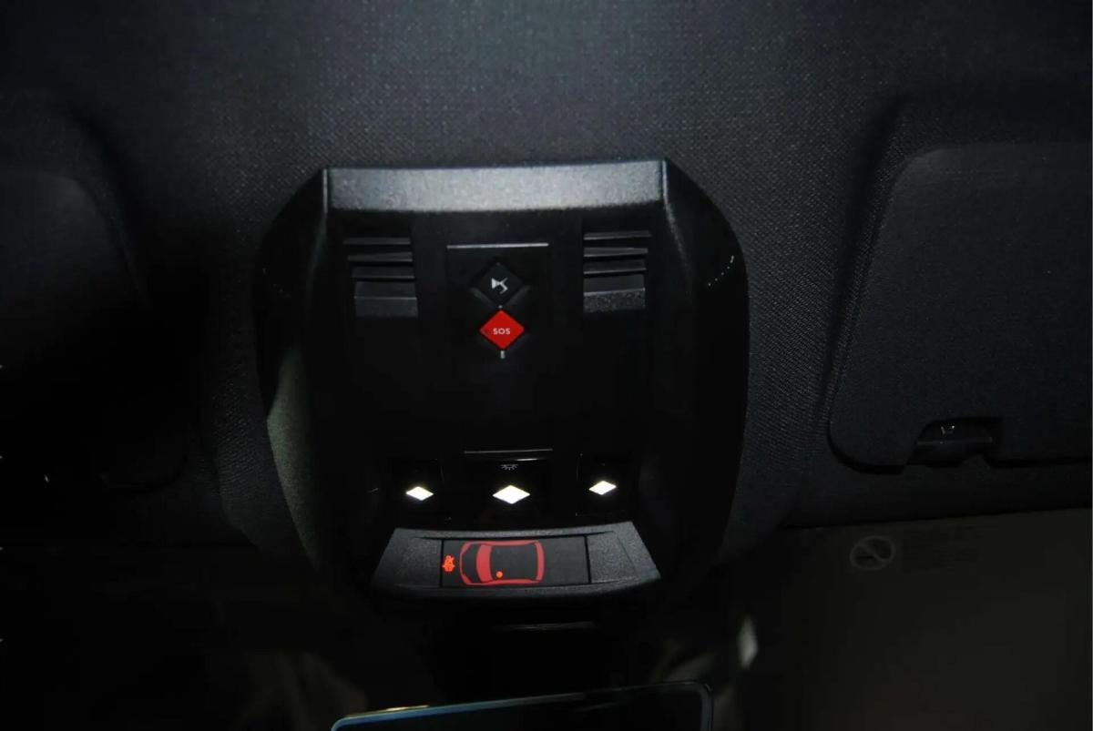 ds-ds-7-2023-hibrido-a-gasolina-1598cc