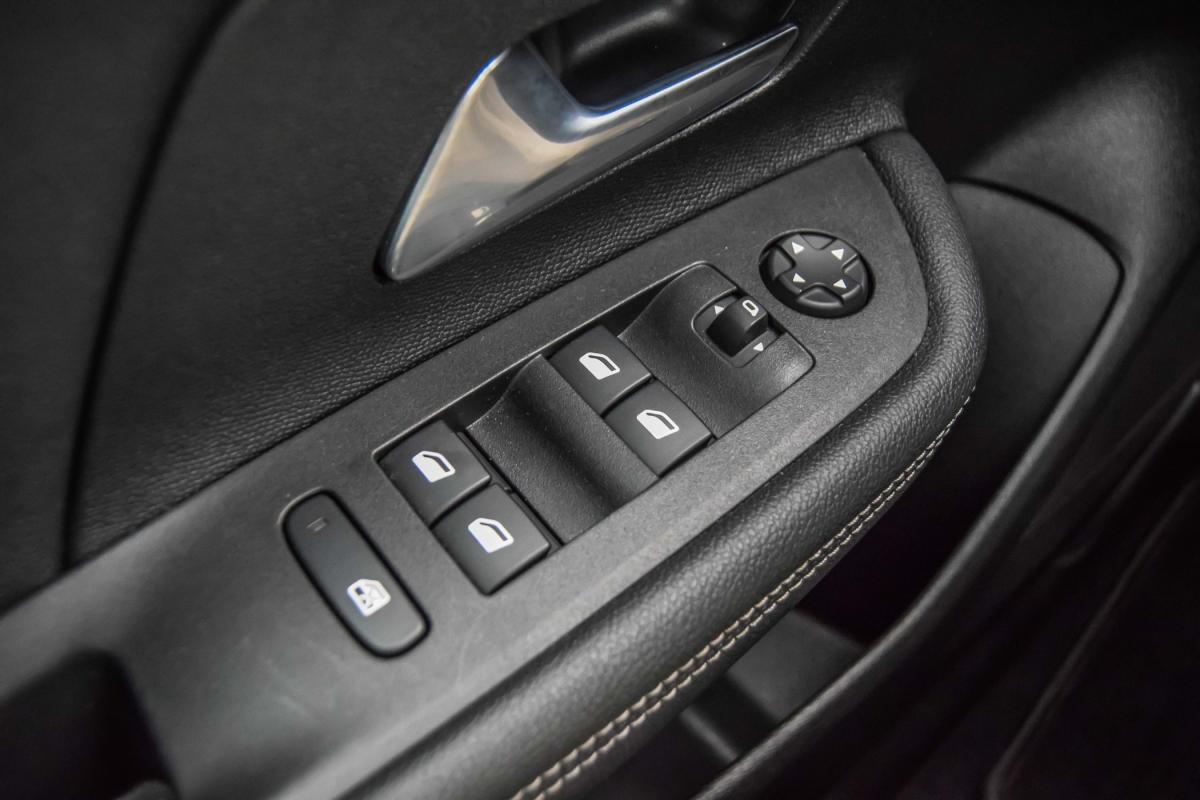 opel-mokka-2024-gasolina-1199cc
