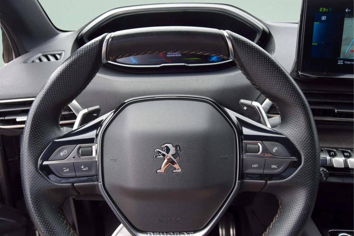 peugeot-3008-2023-hibrido-a-gasolina-1598cc