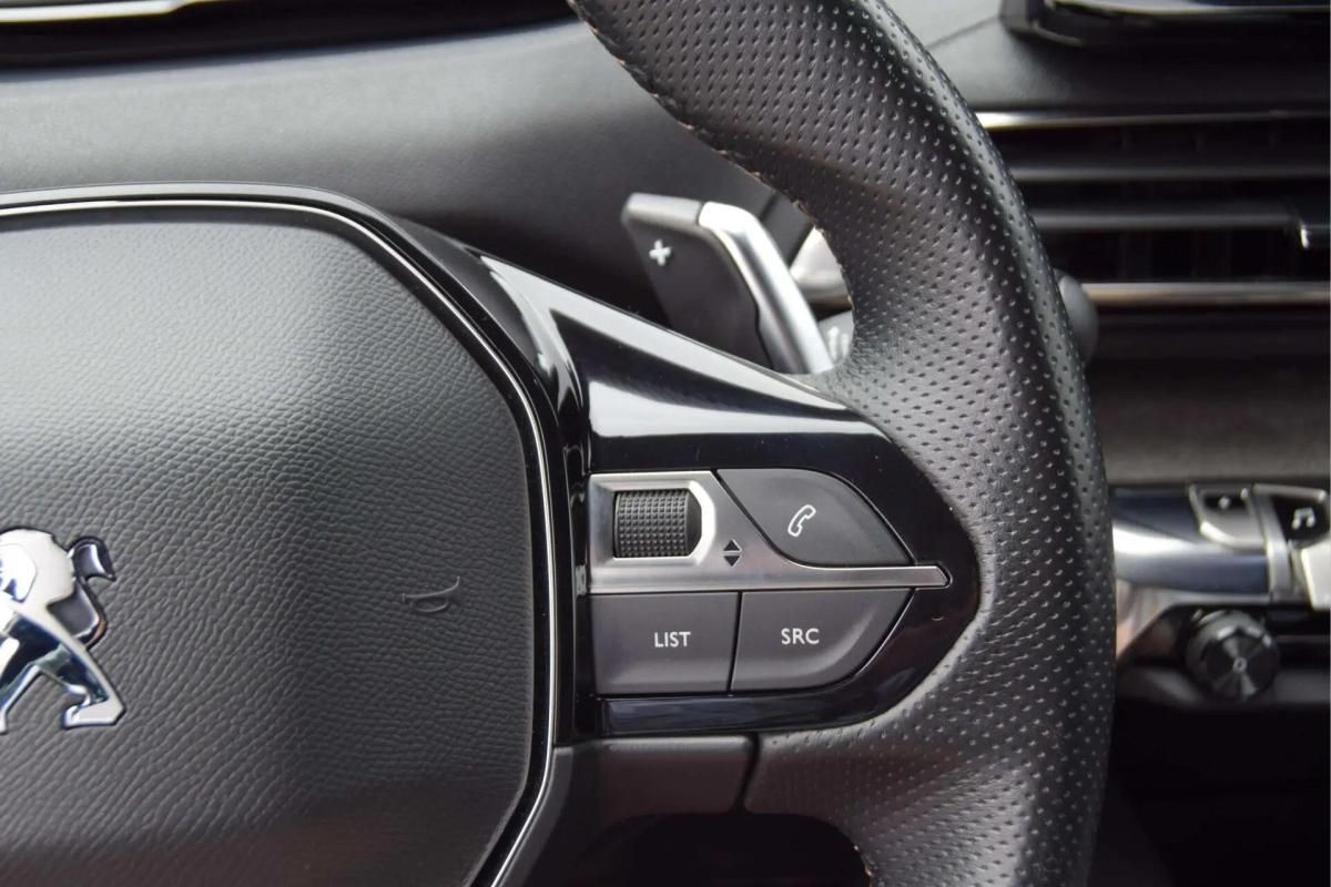 peugeot-3008-2023-hibrido-a-gasolina-1598cc