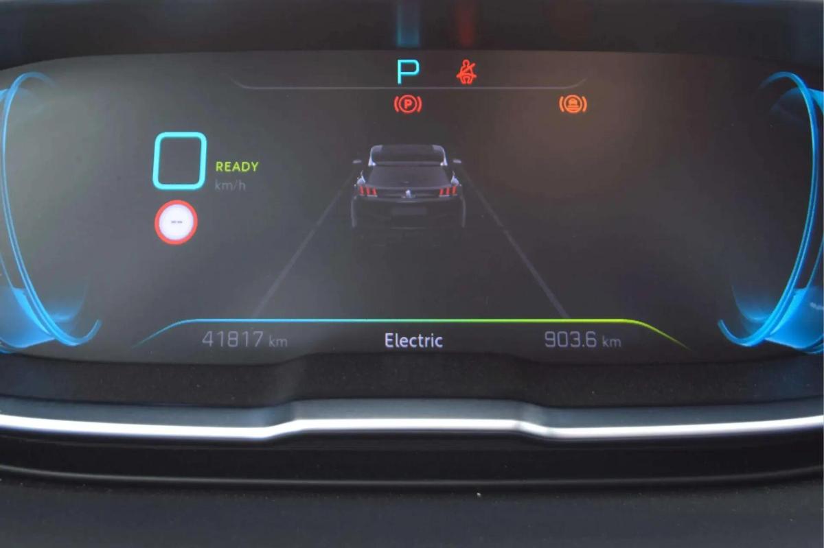 peugeot-3008-2023-hibrido-a-gasolina-1598cc