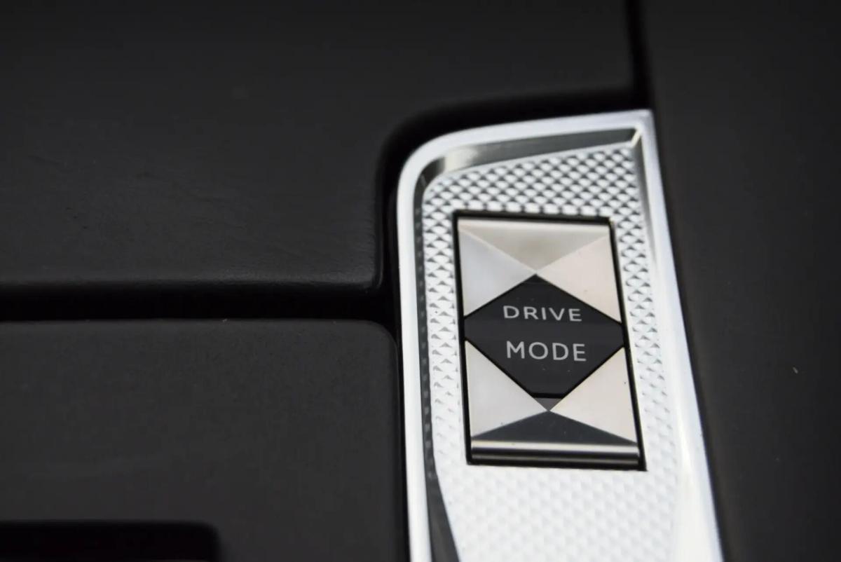 ds-ds-7-crossback-2022-hibrido-a-gasolina-1598cc