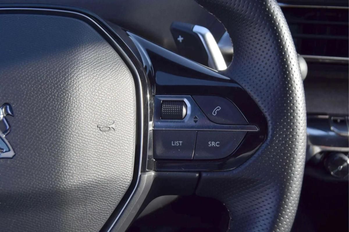 peugeot-3008-2023-hibrido-a-gasolina-1598cc
