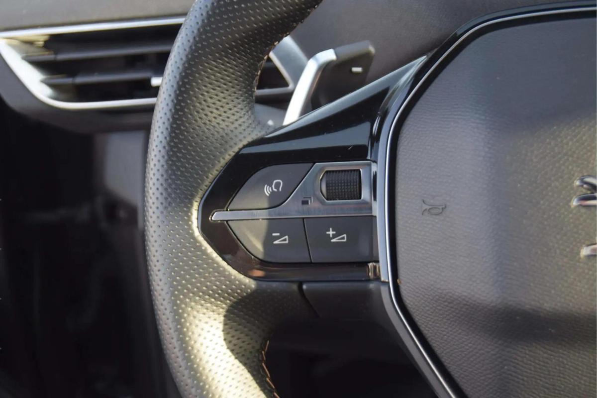 peugeot-3008-2023-hibrido-a-gasolina-1598cc