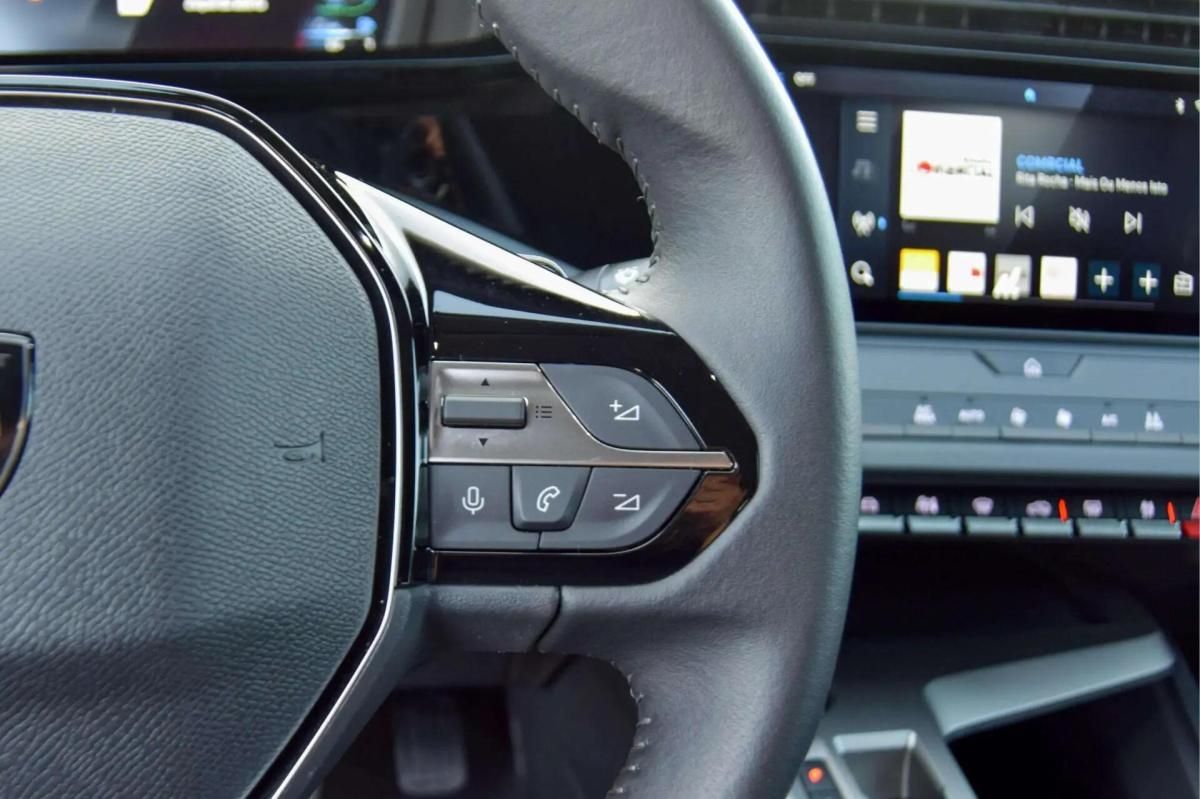 peugeot-408-2026-gasolina-1199cc