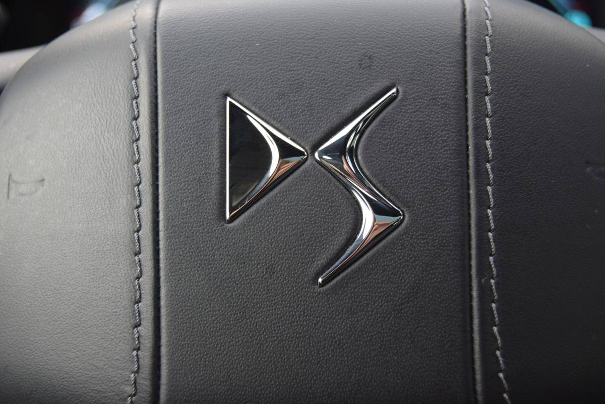 ds-ds-7-crossback-2022-hibrido-a-gasolina-1598cc
