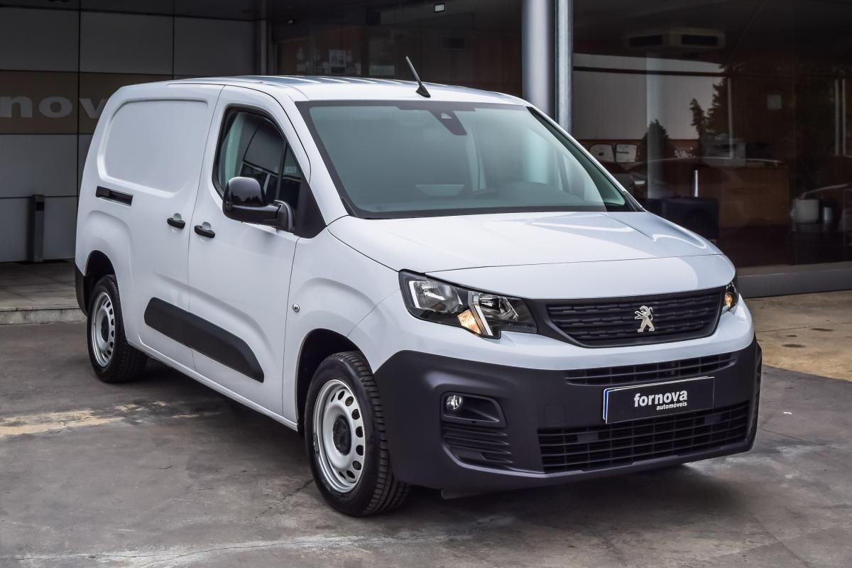 peugeot-partner-2023-diesel-1499cc