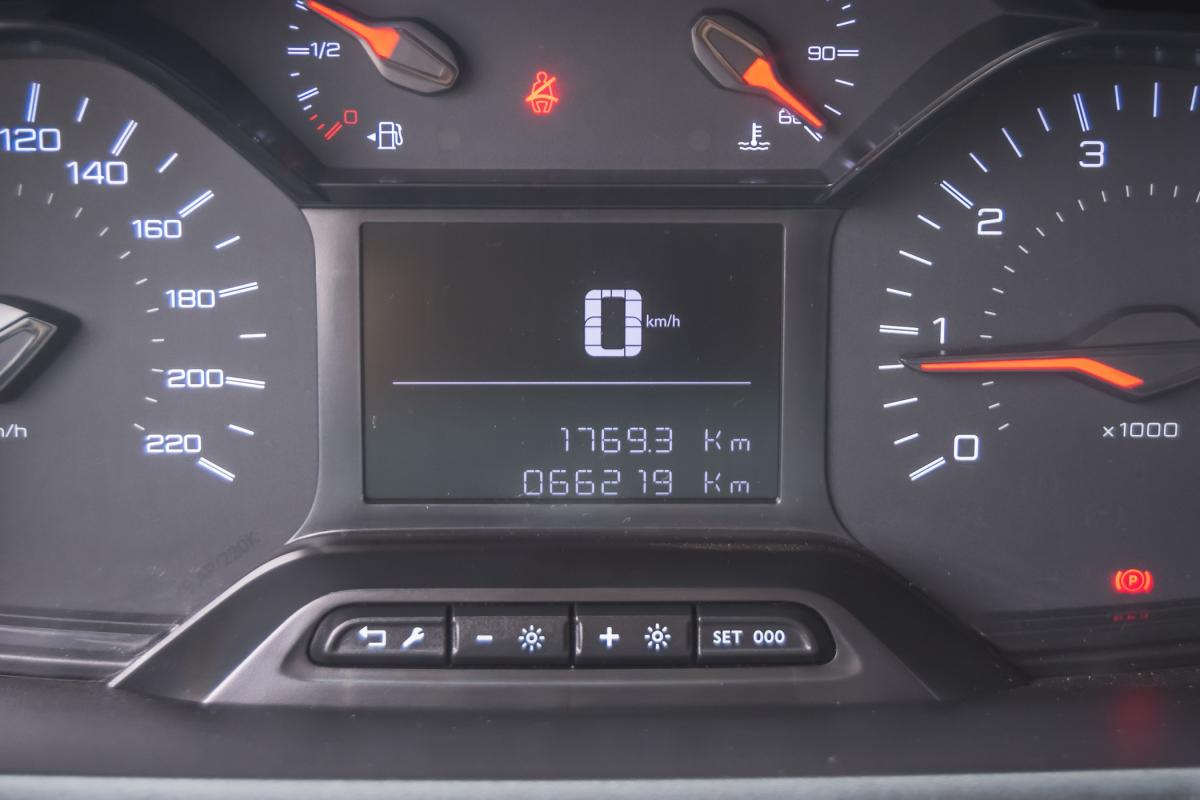 peugeot-partner-2023-diesel-1499cc