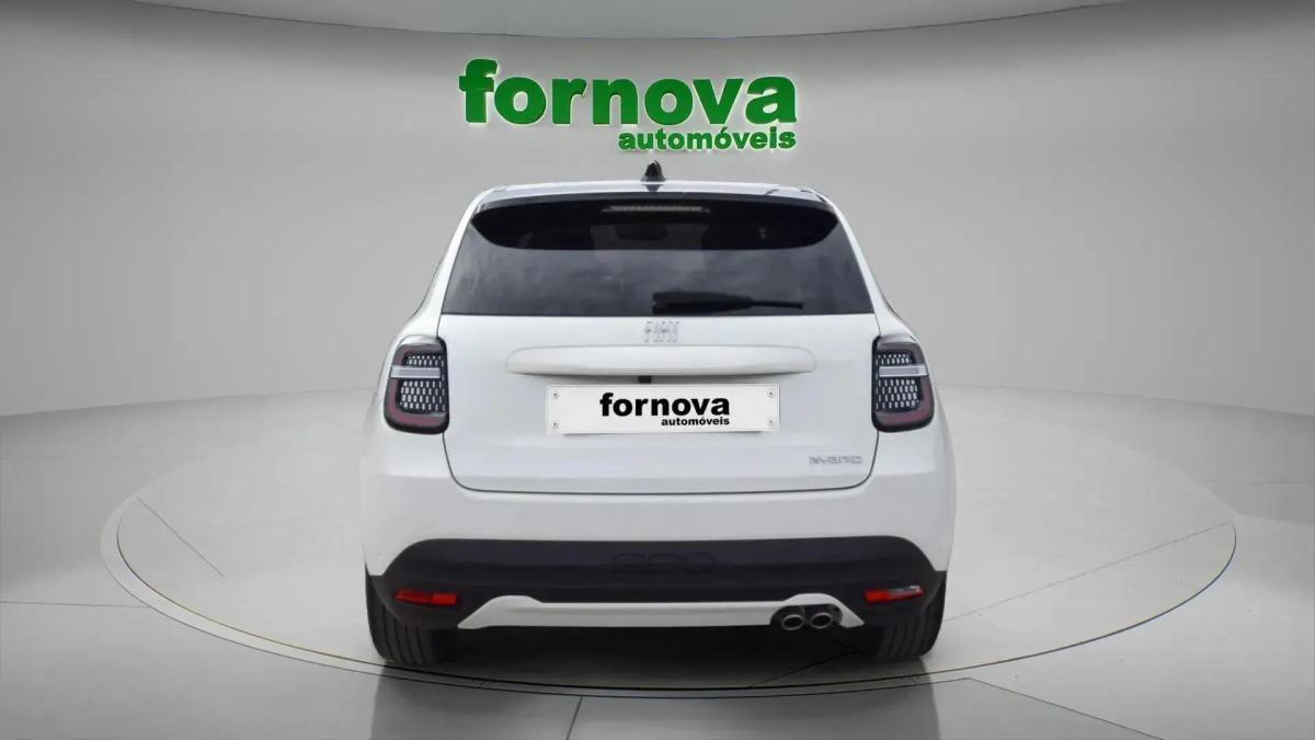 fiat-600-2024-hibrido-a-gasolina-1199cc