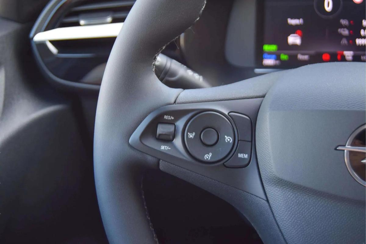 opel-corsa-e-2024-eletrico-0cc