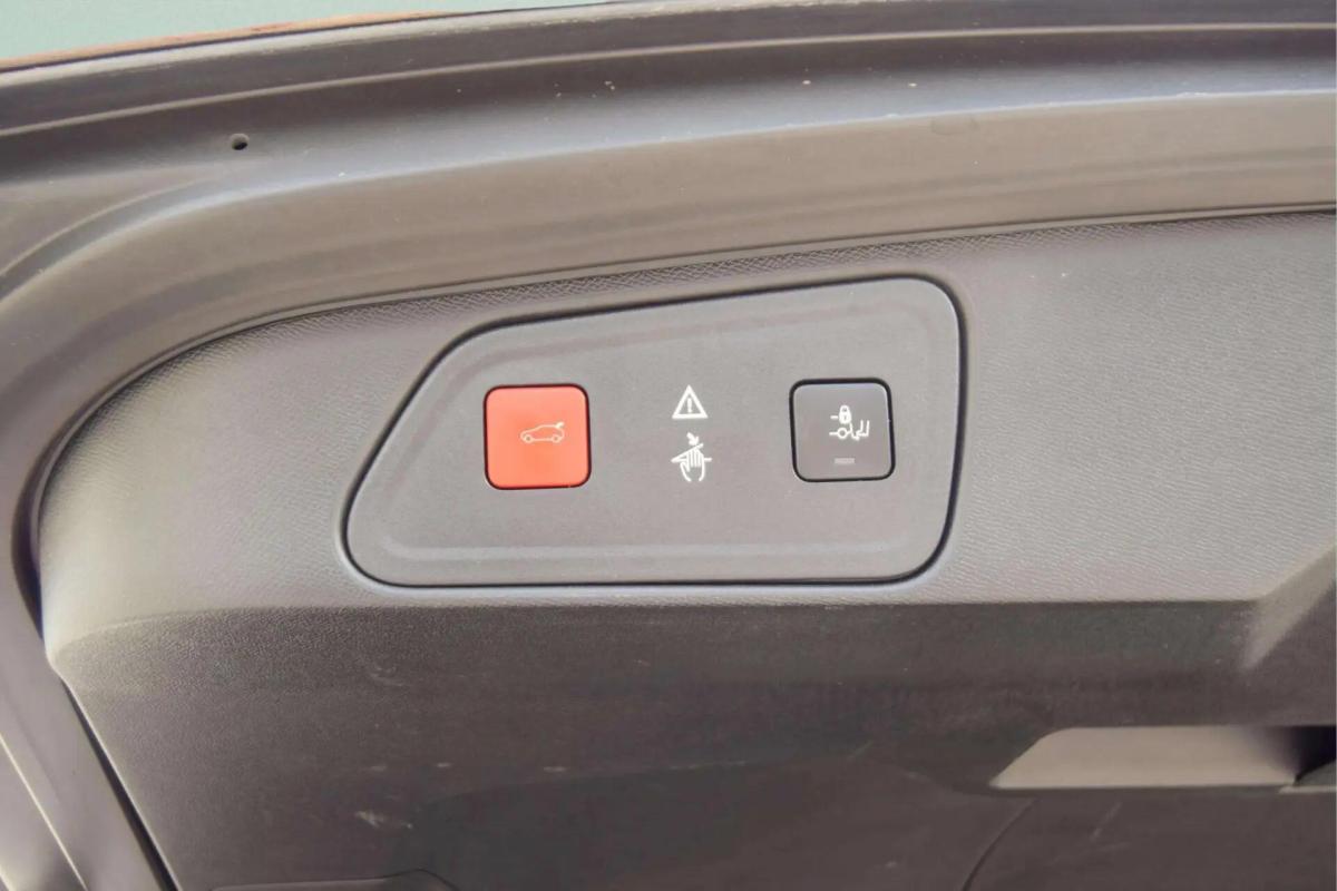 peugeot-3008-2019-diesel-1499cc