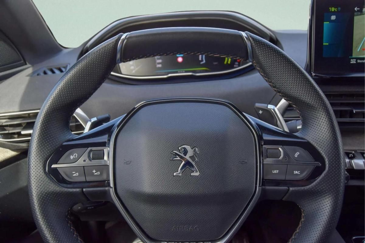 peugeot-3008-2023-hibrido-a-gasolina-1598cc
