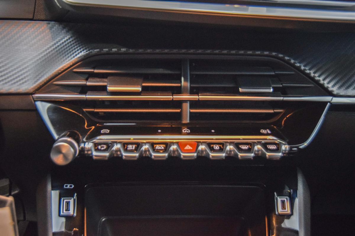 peugeot-208-2024-gasolina-1199cc